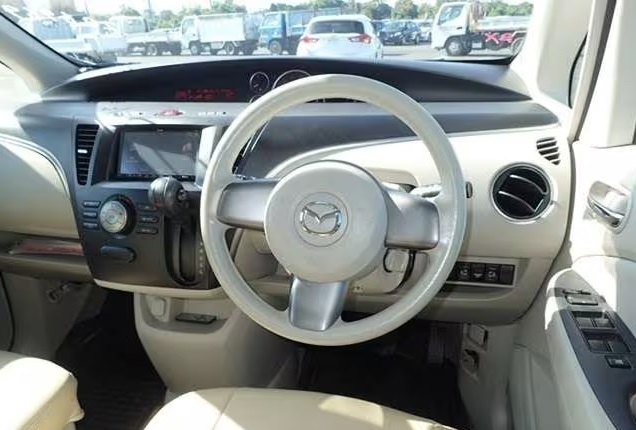 MAZDA BIANTE